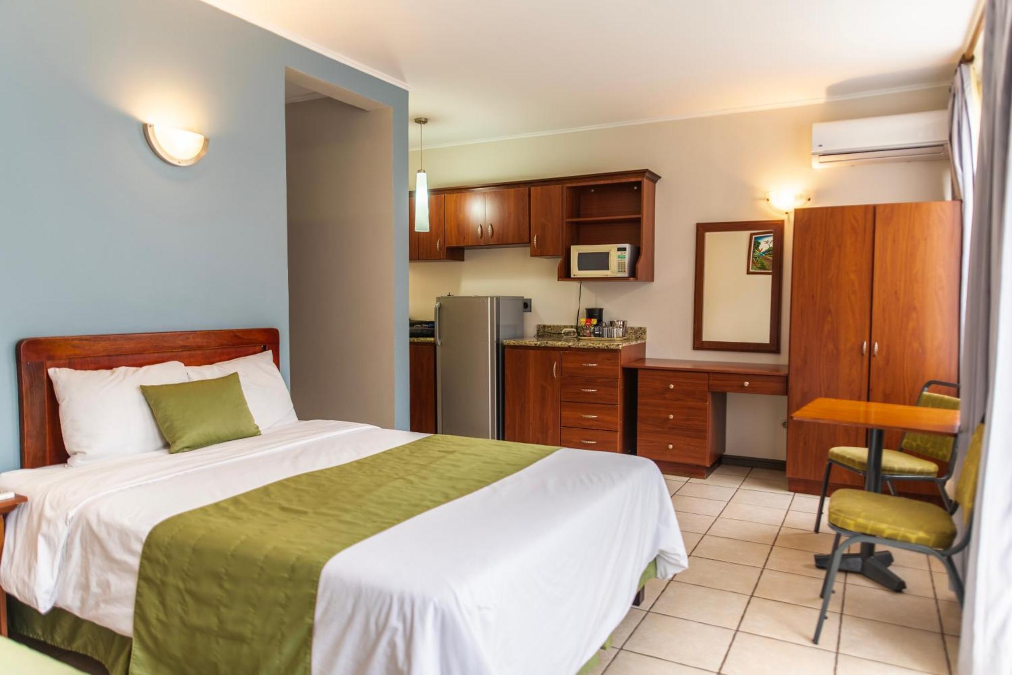 Hotel Y Restaurante El Guarco การ์ตาโก ภายนอก รูปภาพ