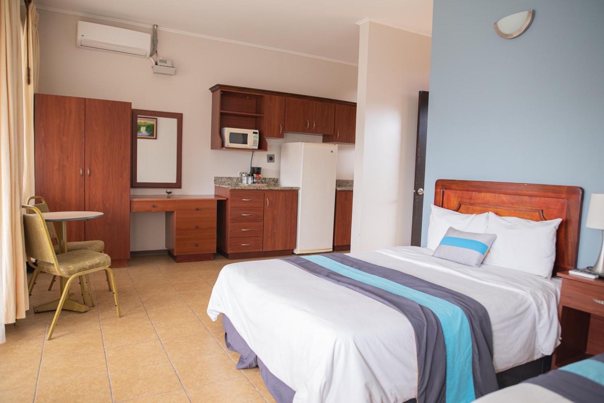Hotel Y Restaurante El Guarco การ์ตาโก ภายนอก รูปภาพ