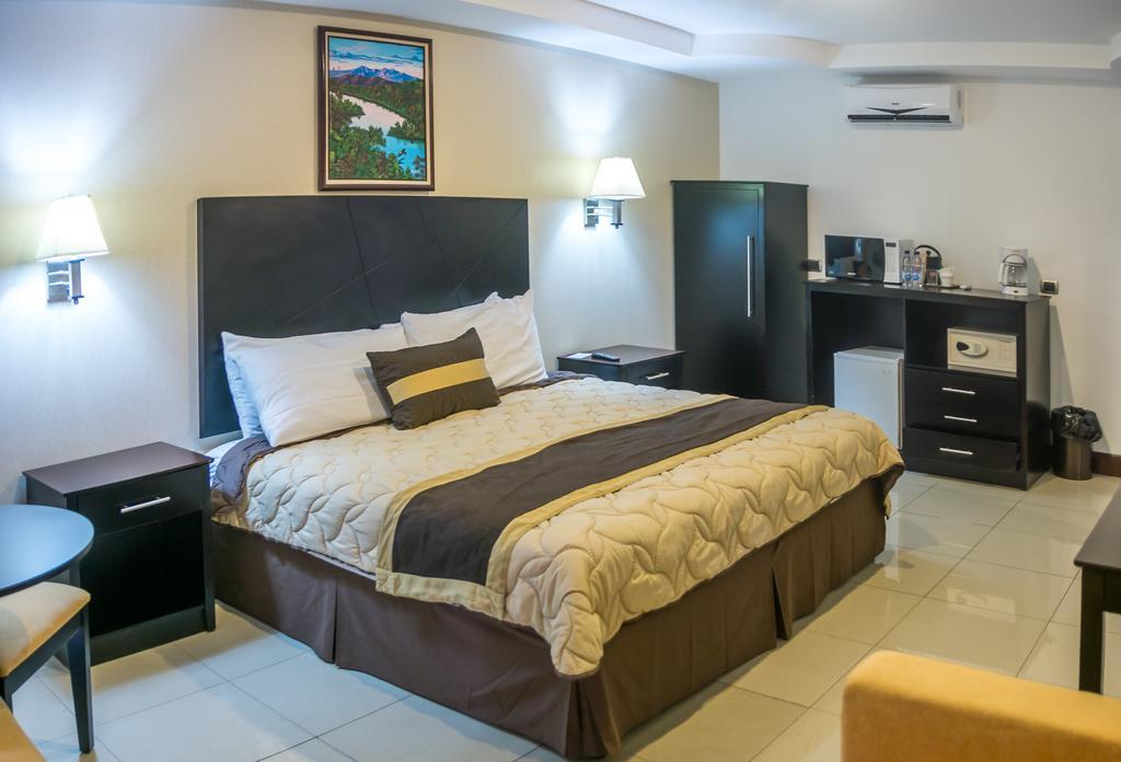 Hotel Y Restaurante El Guarco การ์ตาโก ภายนอก รูปภาพ