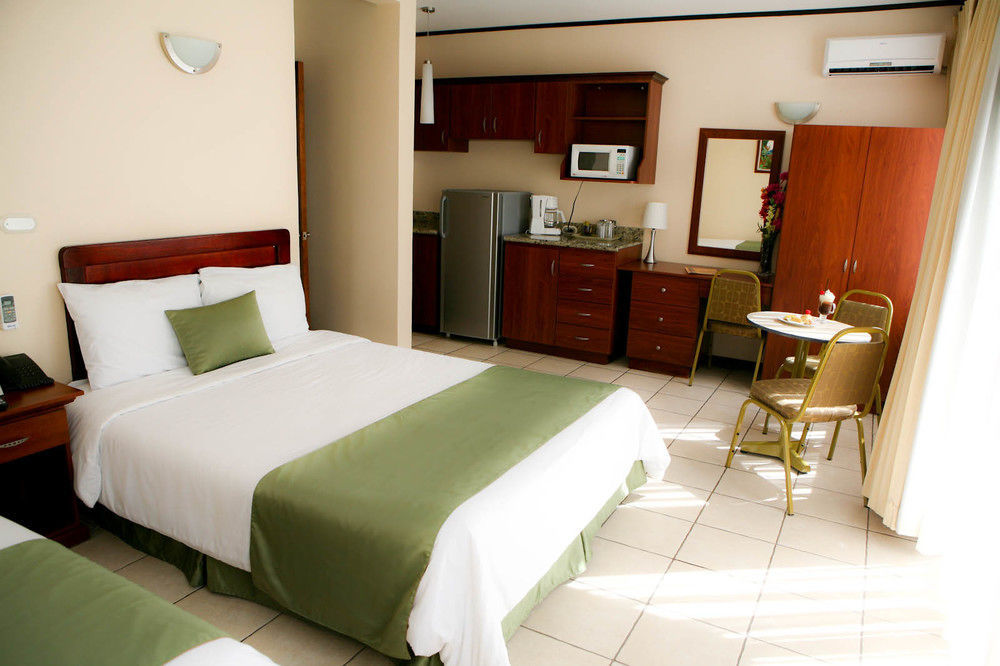 Hotel Y Restaurante El Guarco การ์ตาโก ภายนอก รูปภาพ