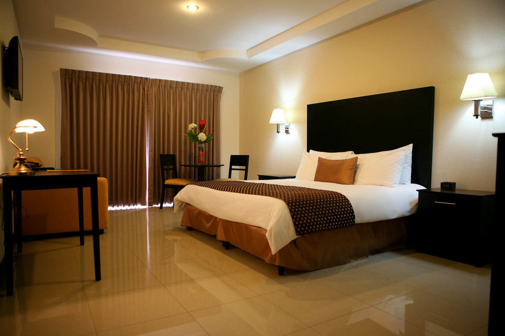 Hotel Y Restaurante El Guarco การ์ตาโก ภายนอก รูปภาพ