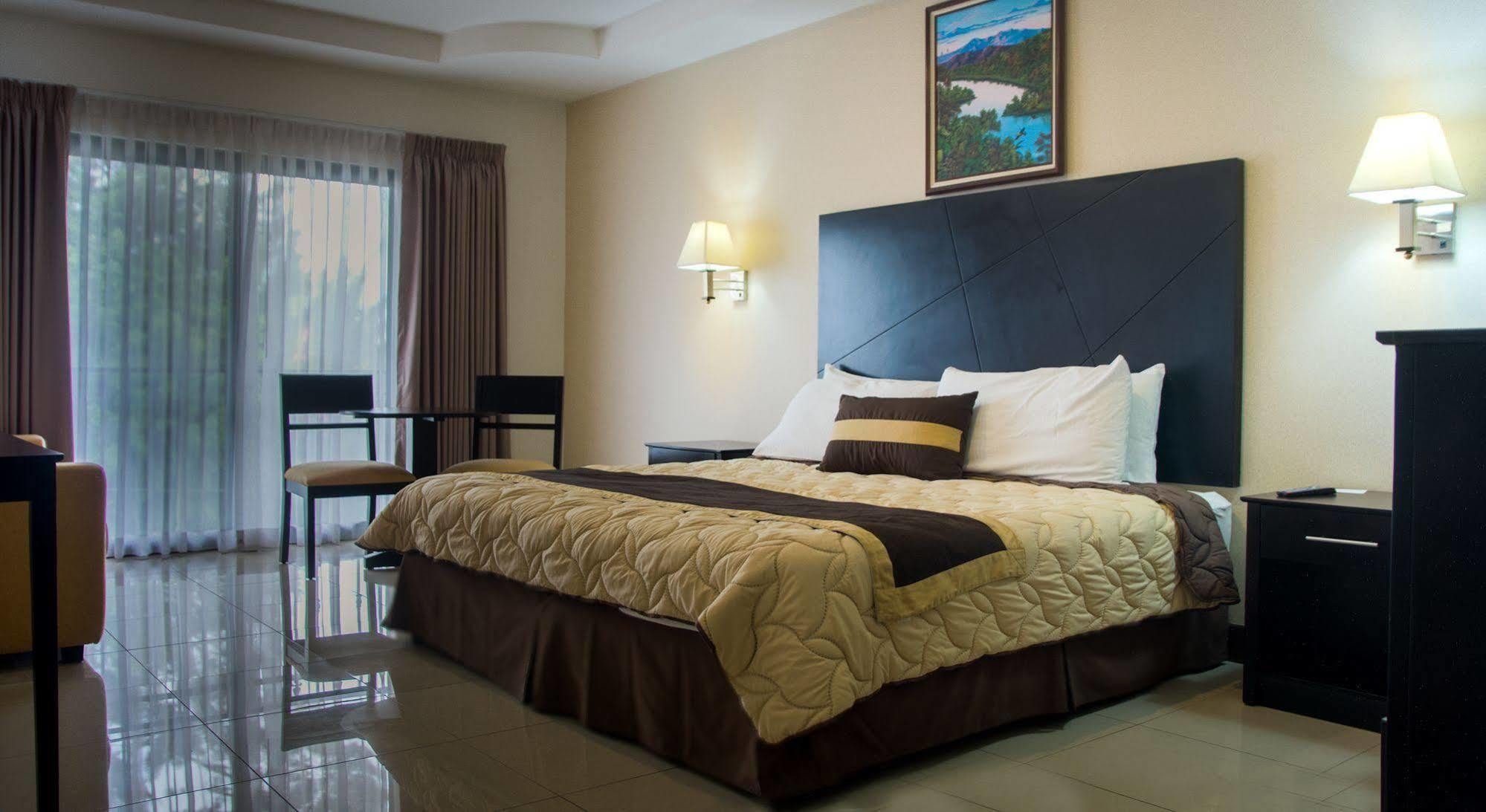 Hotel Y Restaurante El Guarco การ์ตาโก ภายนอก รูปภาพ