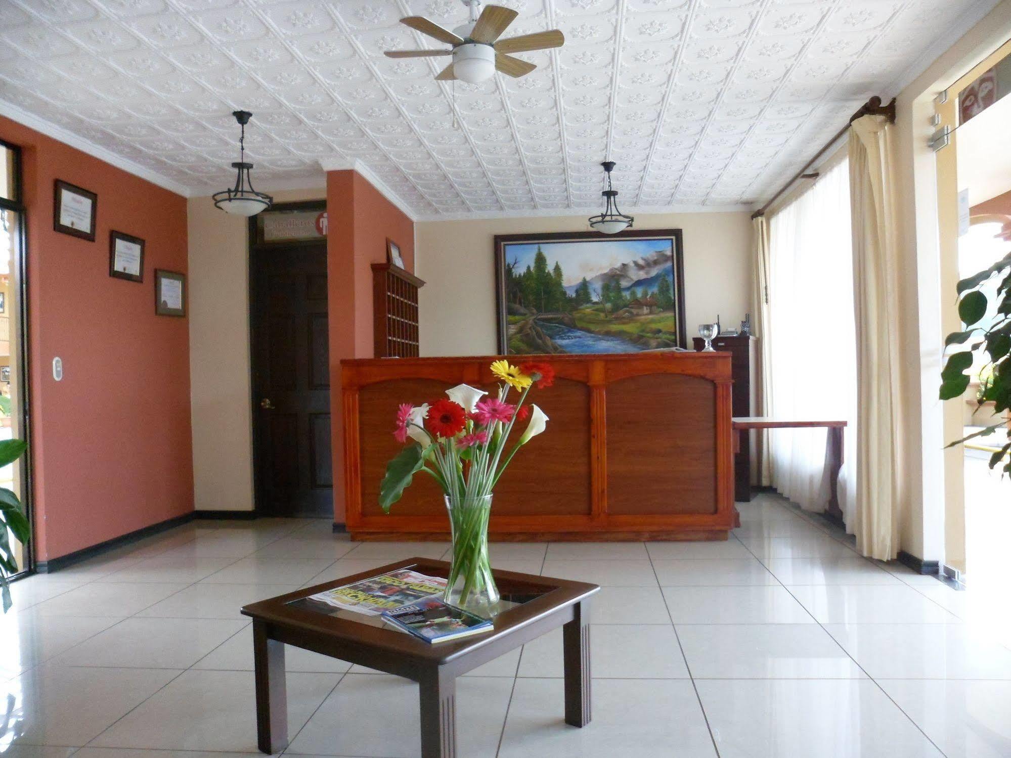 Hotel Y Restaurante El Guarco การ์ตาโก ภายนอก รูปภาพ