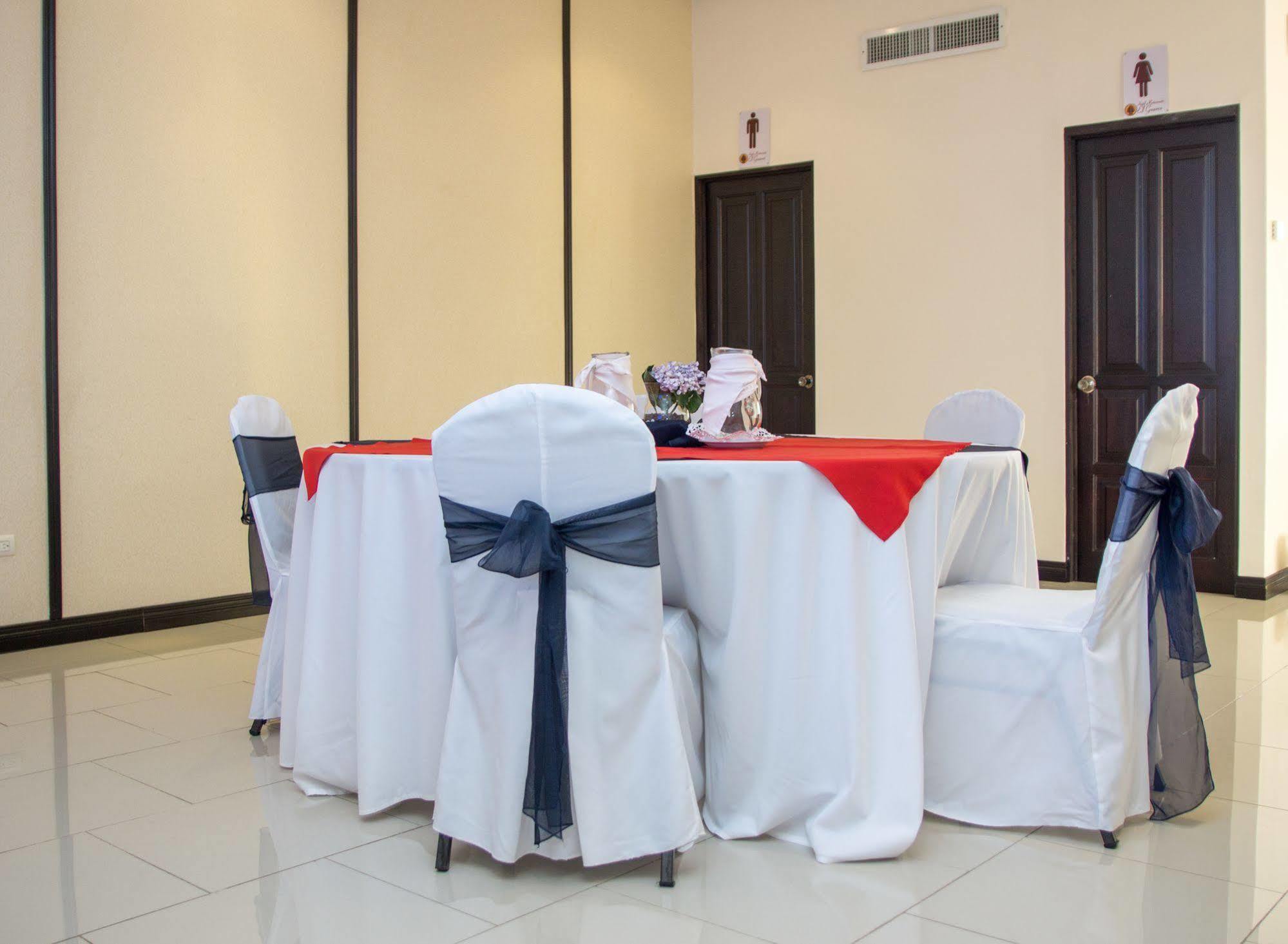 Hotel Y Restaurante El Guarco การ์ตาโก ภายนอก รูปภาพ